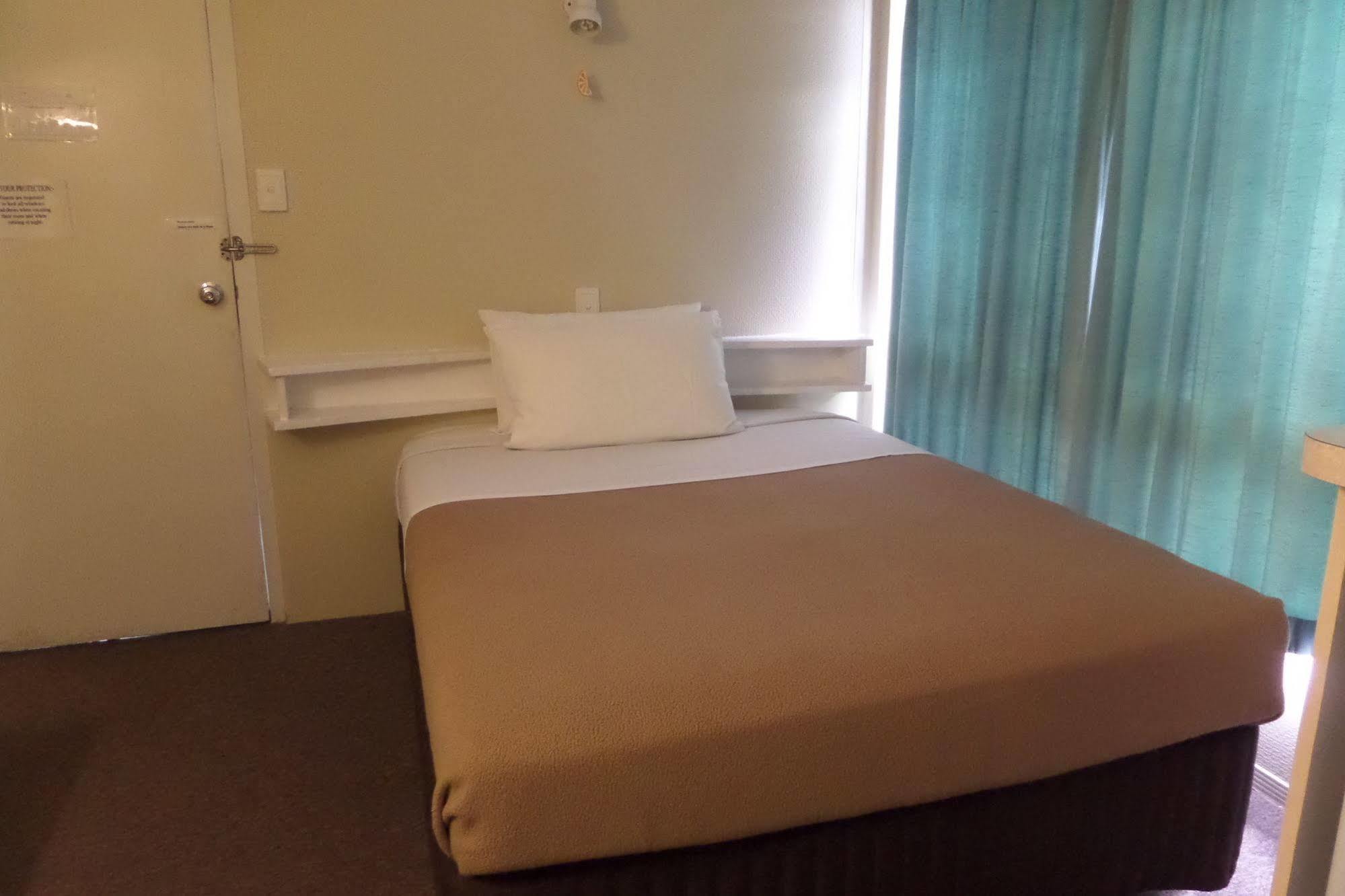 Moondarra Motel Innisfail Exteriér fotografie